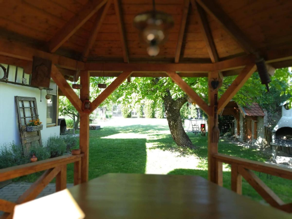 Doere Vendeghaz Apartment Bakonyszentlaszlo Luaran gambar